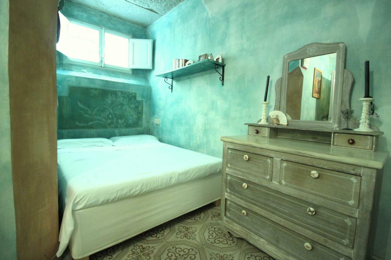 Hand Decorated House With Court Florence Extérieur photo